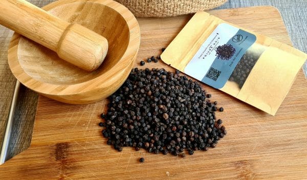 Graine de poivre noir entier (voatsiperifery) Bio de Madagascar-LVP – Image 2