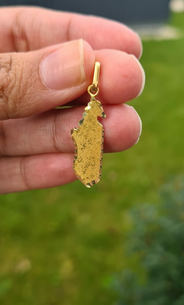 Pendentif Madagascar graine de sable en Or 18K 100% artisanal – Image 3