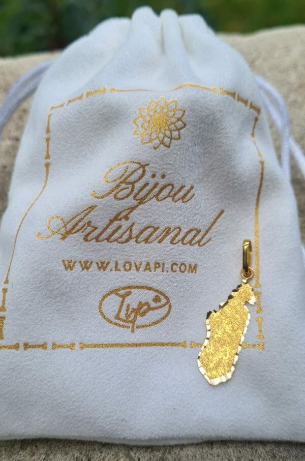 Pendentif Madagascar graine de sable en Or 18K 100% artisanal – Image 2