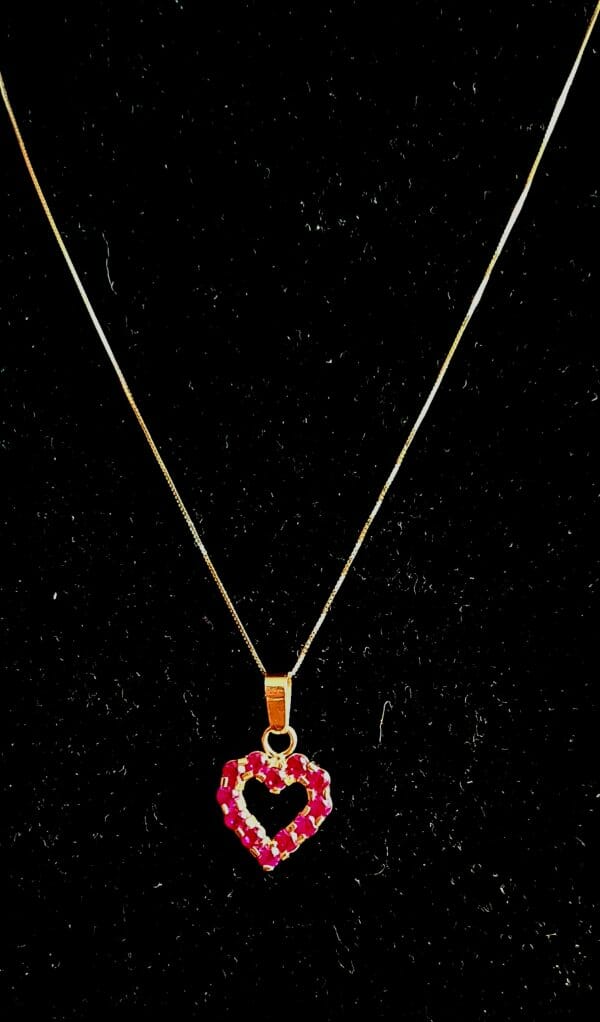 Pendentif en coeur en Or 18K 3.5G et Rubis de Verneuil 100% Artisanal – Image 3
