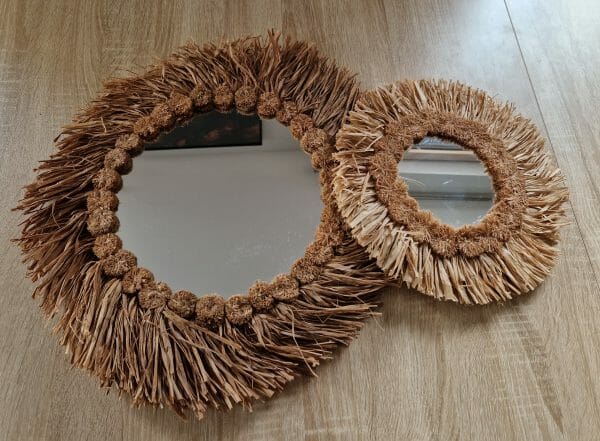 Miroir à franges en raphia naturelle 100% artisanal – Image 4