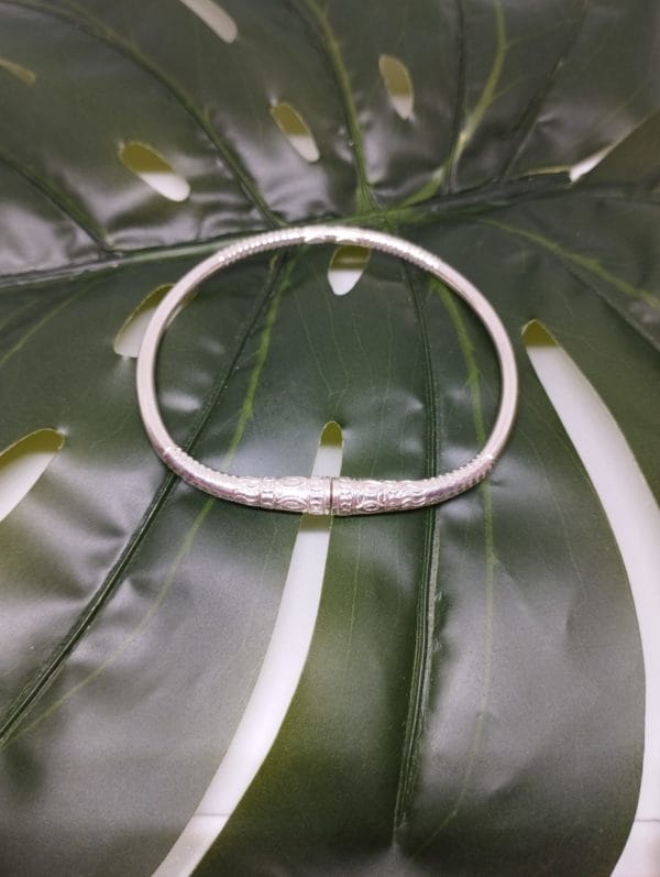 Bracelet jonc 17,5cm Vangovango femme argent massif de Madagascar Ref10 Assilyiahjewel – Image 5