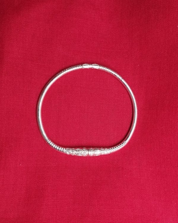 Bracelet jonc 17,5cm Vangovango femme argent massif de Madagascar Ref10 Assilyiahjewel – Image 3