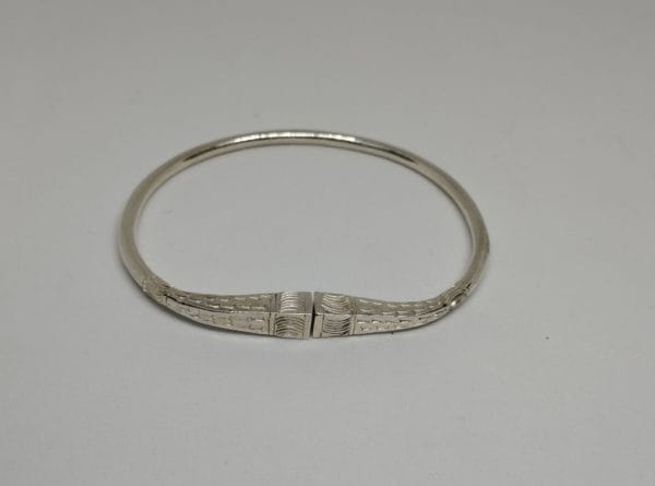 Bracelet jonc 20cm Vangovango homme argent massif de Madagascar Ref 7 Assilyiahjewel – Image 3