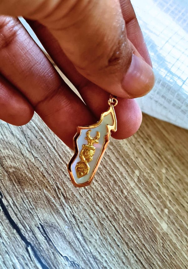 pendentif nacré en OR 18K petit modèle