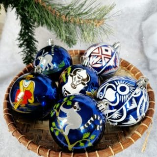 6 Boules de Noël/ décoration de Noël/collection NOËL ARTISANAL/ Madagascar
