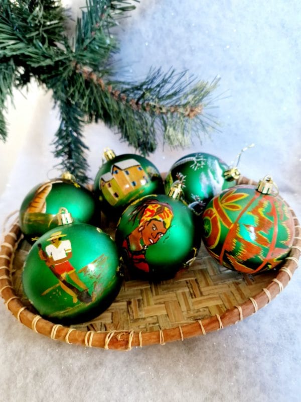 6 Boules de Noël/ décoration de Noël/collection NOËL ARTISANAL/ Madagascar – Image 2
