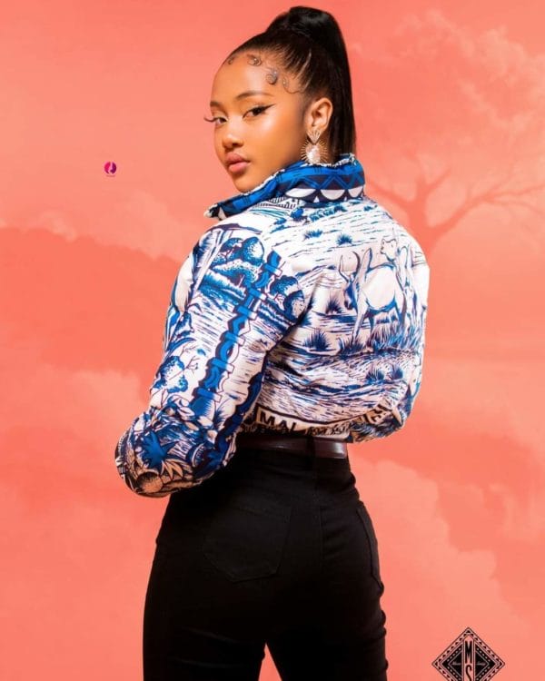 Doudoune Crop-top/bombers /Veste/collection LAMBAOINE/ Madagascar