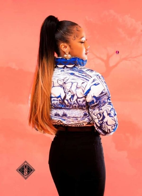Doudoune Crop-top/bombers /Veste/collection LAMBAOINE/ Madagascar – Image 4