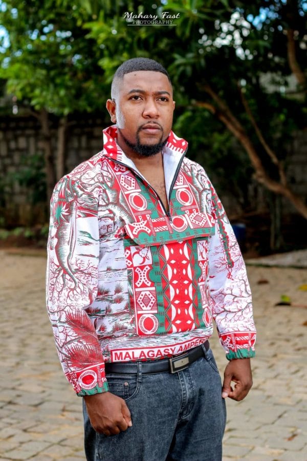 Coupe-vent/ Bombers /Veste/collection LAMBAOINE/ Madagascar – Image 3