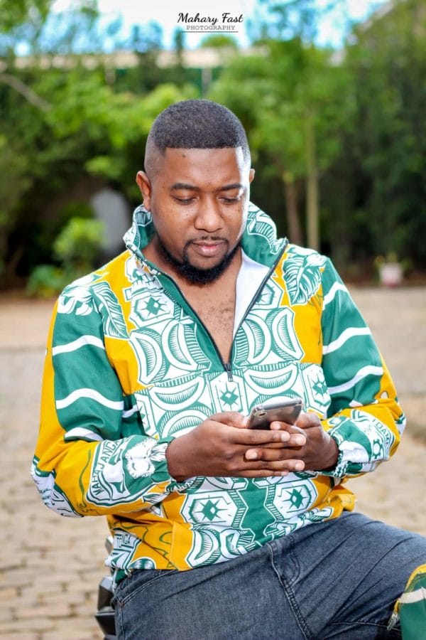 Coupe-vent/ Bombers /Veste/collection LAMBAOINE/ Madagascar
