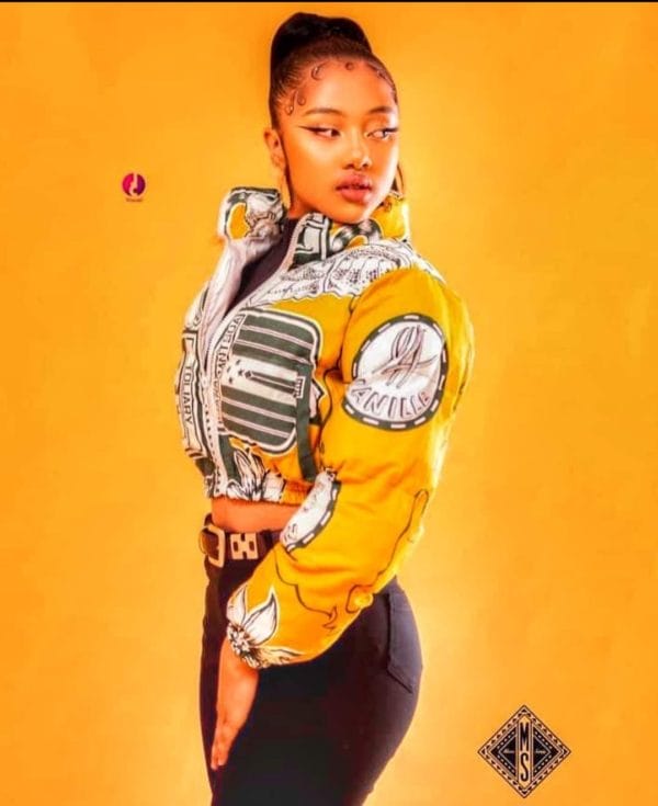 Doudoune Crop-top/bombers /Veste/collection LAMBAOINE/ Madagascar – Image 3