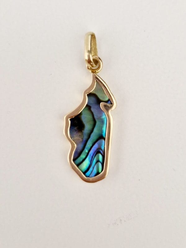 pendentif carte Madagascar en 18K artisanal