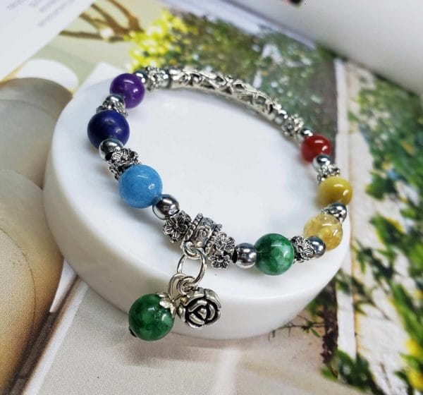 Bracelet 7 pierres/ 7 chakras/ pierre naturelle/ Madagascar