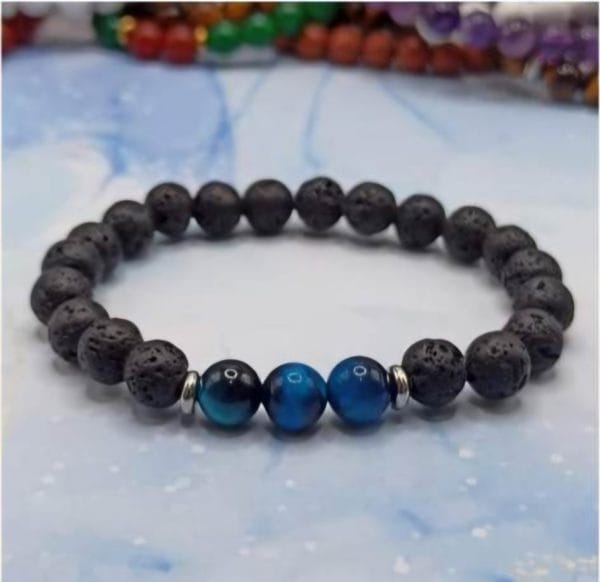 2 Bracelets/ couple: Pierre de lave, œil de tigre bleu et rose de Madagascar – Image 4