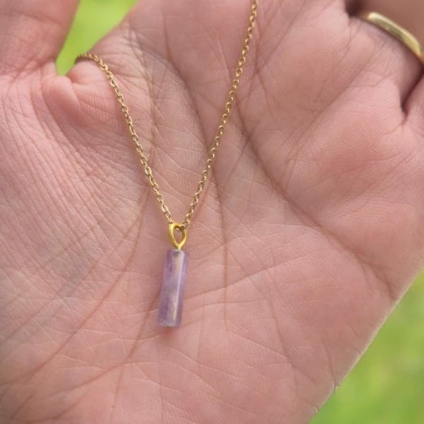Parure Améthyste💜 collier, 1 bracelet et boucles d'oreilles/ en pierre naturelle / Madagascar – Image 3