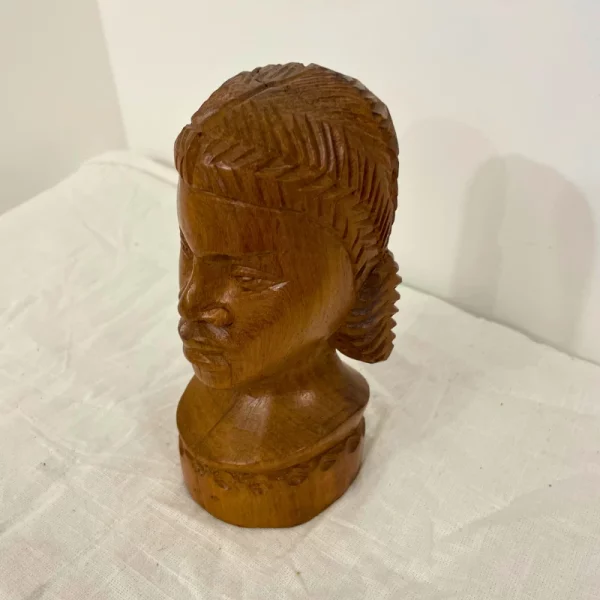 Statuette en Bois – Tête de Femme