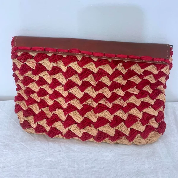 Pochette à Main en Raphia Rouge et Cuir Naturel Foncé