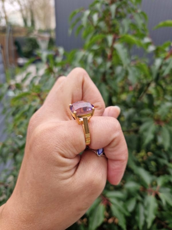 Bague solitaire amethyste xxl en or 18k 6g