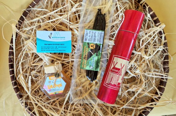 Pack-coffret KADÔ découverte PM- 250gr miel Litchi et 5 gousses de vanille de Madagascar – Image 13