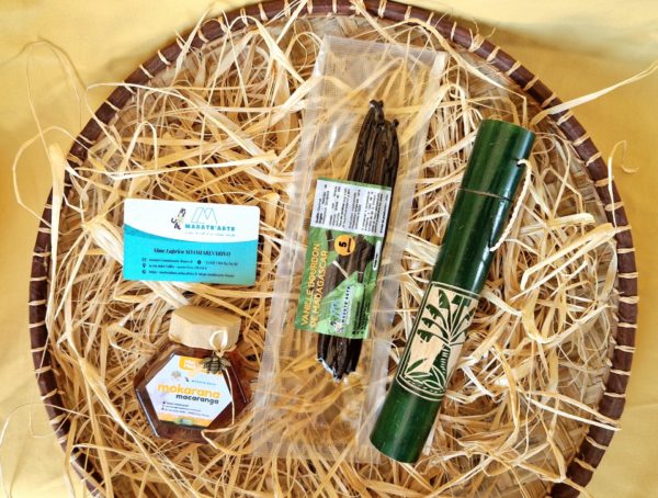 Pack-coffret KADÔ découverte PM- 250gr miel Mokarana et 5 gousses de vanille de Madagascar – Image 12