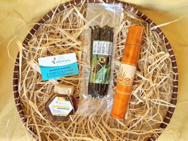 Pack-coffret KADÔ découverte GM- 250gr miel Mokarana et 20 gousses de vanille de Madagascar – Image 9