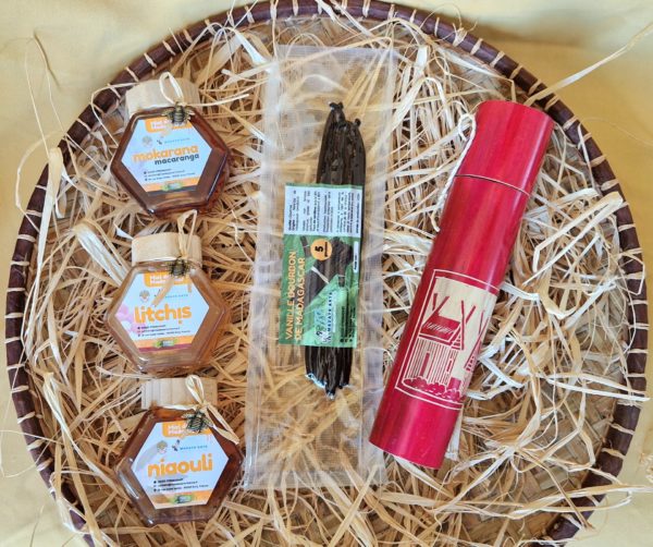 Pack-coffret KADÔ Prestige PM-3 miels mokarana,Litchi,Niaouli et 5 gousses de vanille de Madagascar – Image 10