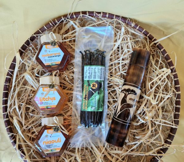 Pack-coffret KADÔ Prestige PM-3 miels mokarana,Litchi,Niaouli et 20 gousses de vanille de Madagascar