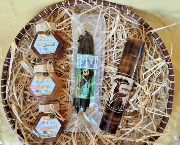 Pack-coffret KADÔ Prestige PM-3 miels mokarana,Litchi,Niaouli et 10 gousses de vanille de Madagascar – Image 9